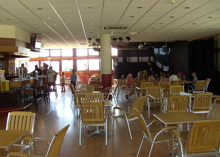 Parque de Campismo Mobil 3ch 2sdb A Lattes