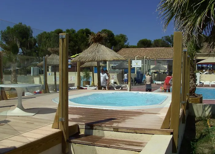 Parque de Campismo Mobil 3ch 2sdb A Lattes